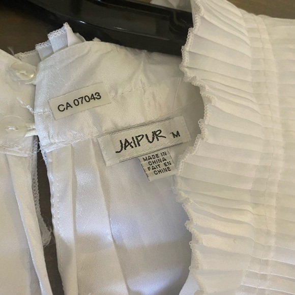 Ruffle blouse - Picture 2 of 4